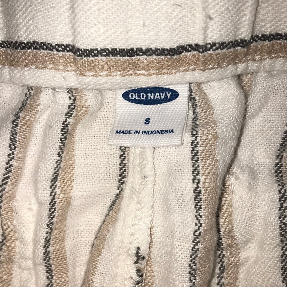 Old Navy Pants - Picture 3 of 7